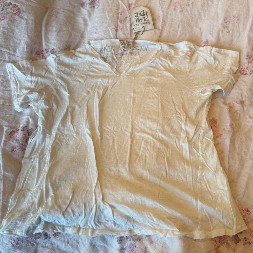 Magnolia Pearl Europe T - V Neck Boyfriend Cut - OS - True - NWT